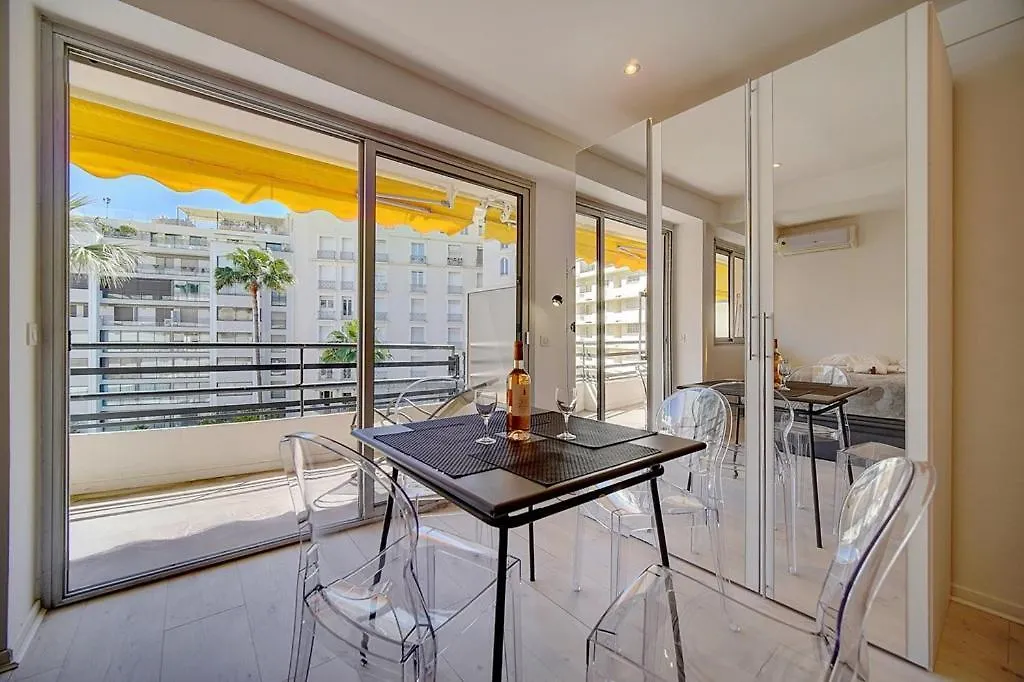 Studio Moderne Et Lumineux Proche Croisette A0B132 Cannes Daire