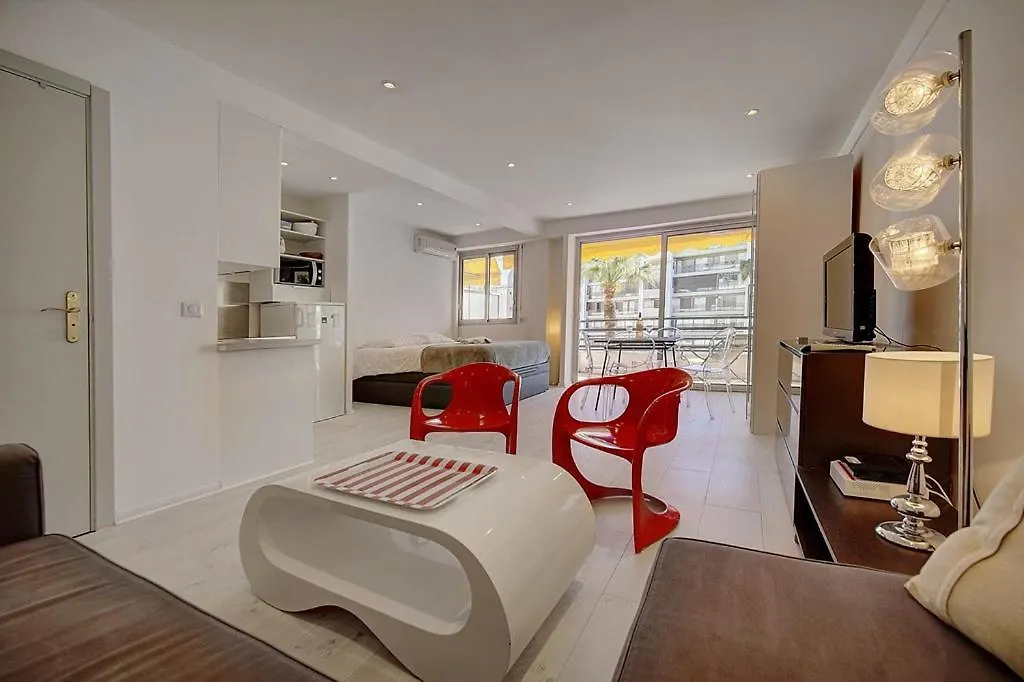 Studio Moderne Et Lumineux Proche Croisette A0B132 Cannes Daire