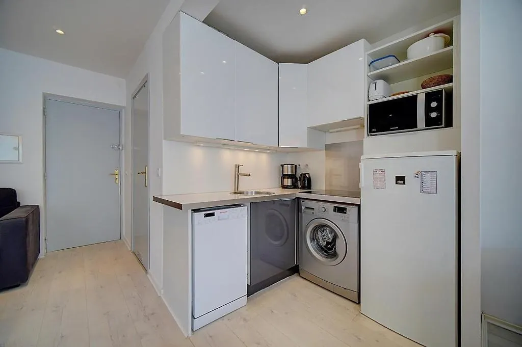 Studio Moderne Et Lumineux Proche Croisette A0B132 Cannes 0*,  Fransa